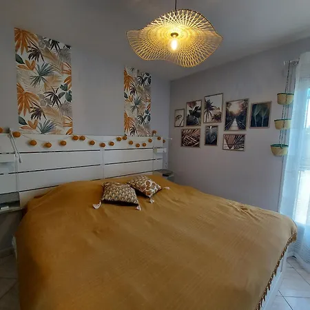 Villa Pavillon 6 Pers A Argeles-sur-mer: Piscine, Clim, Parking, Wifi, Proche - Fr-1-776-5 *